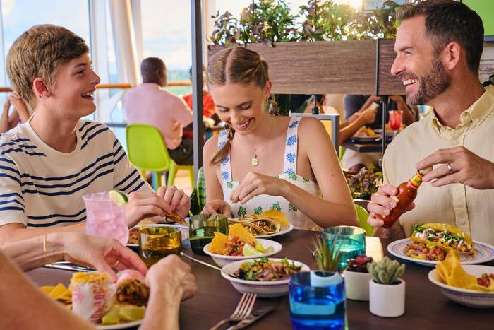 Royal Caribbean International, El Loco Fresh, DHEUMANN 3.jpg